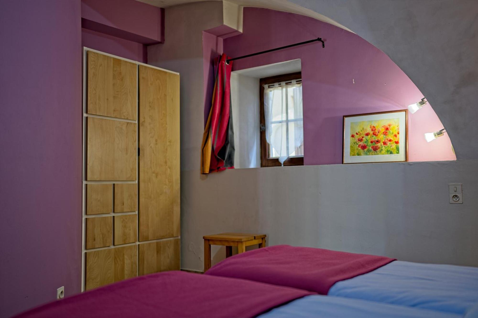 La Vieille Tour Bed and Breakfast Salavas Εξωτερικό φωτογραφία